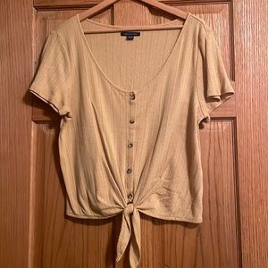 American Eagle light yellow crop